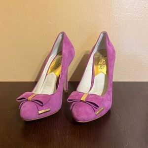 Michael Kors Delphine Suede Pumps